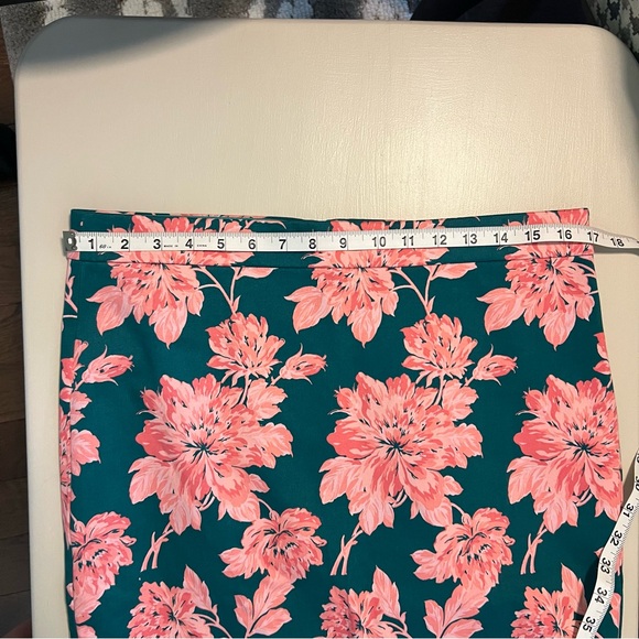NWT J Crew Floral Pencil Skirt 10 - Picture 5 of 8